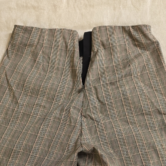 rag & bone Gray Striped Ankle Pants - Picture 14 of 16